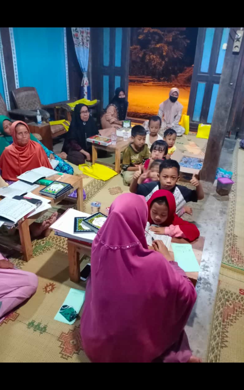 Dasawisma  RT 62 Selo Timur Adakan  Ngaji Iqro